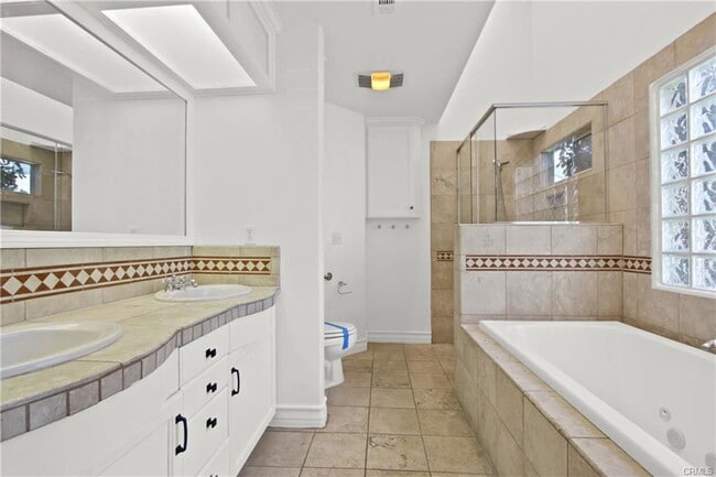 Photo - 416 Larkspur Ave