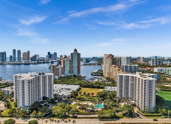 Building Photo - 3300 NE 191st St Unit LP04