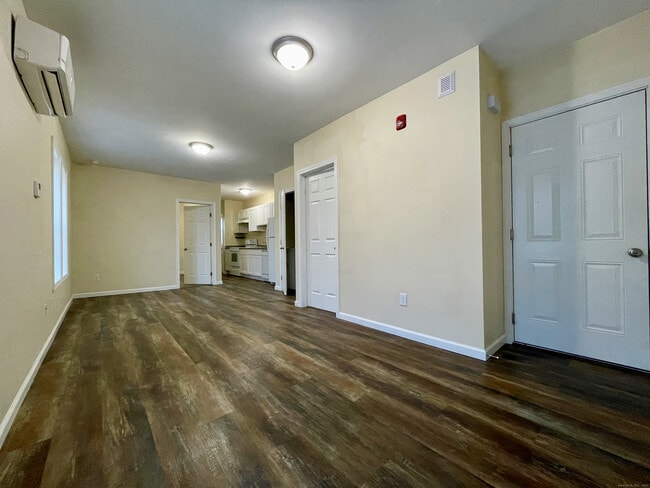 Photo - 14 Dwight St Unit 1A