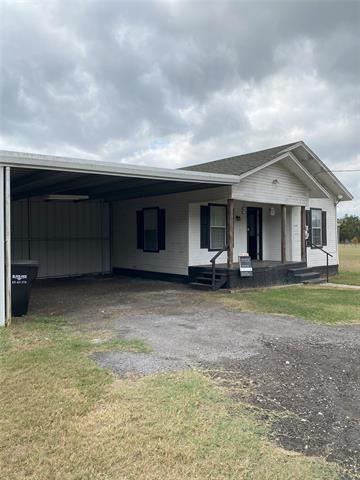 Building Photo - 610 SE Front St