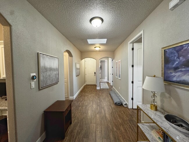 Photo - 6801 Prom Ave NE