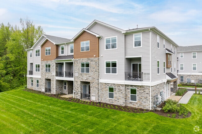 Building Photo - Boulders at Beekman Rental