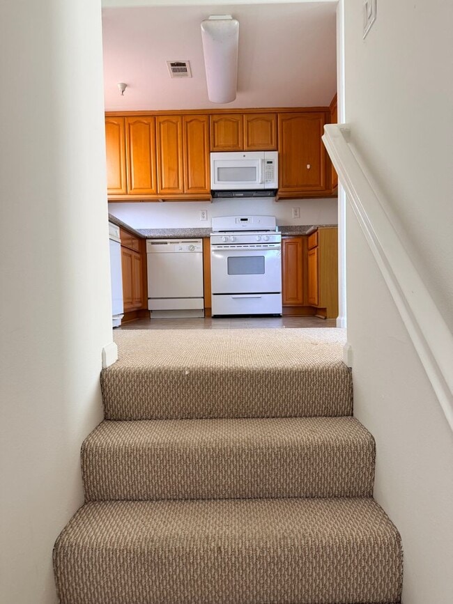 Photo - 2054 Unidad D