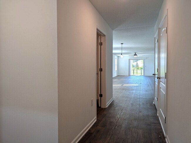 Photo - ENTRADA SUBDIVISION - THIS 4/2/3 HOME WITH OVER 2,140 sqft AND FENCED REAR YARD IS NOW AVAILABLE!!