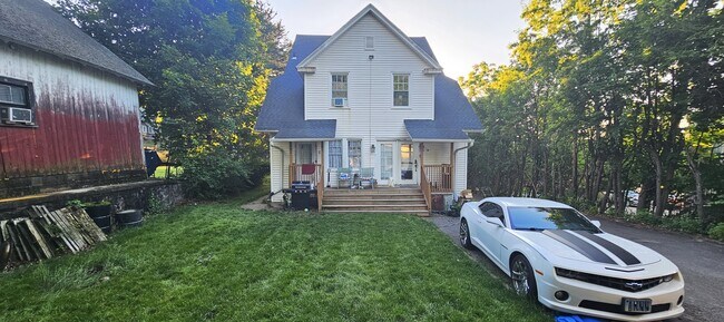Photo - 21 Coniston Ave Unit 2
