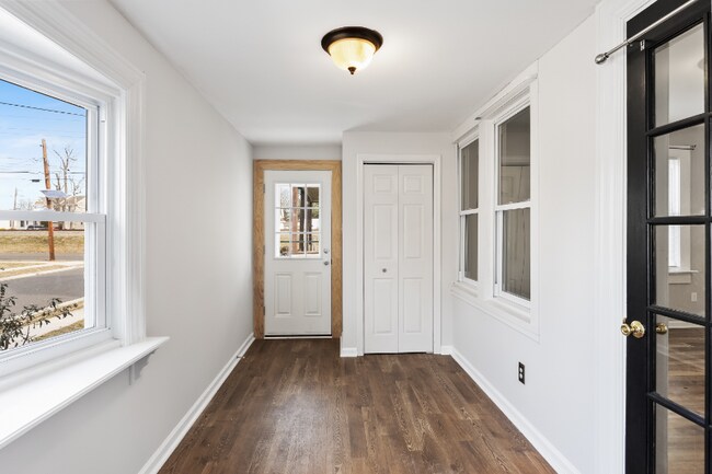 Photo - 106 Congress Ave Unit 1