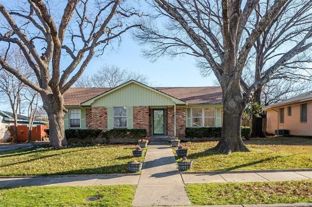 Building Photo - 2608 Meandering Way