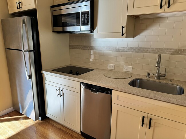 Photo - 760 La Mesa Dr