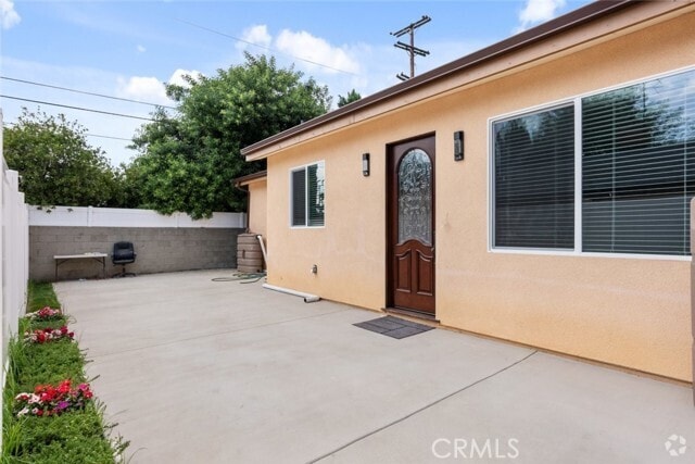Building Photo - 17223 Cantlay St Rental