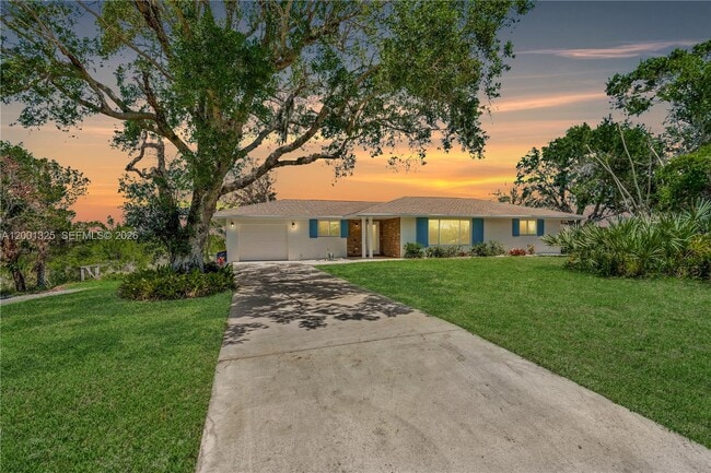 Building Photo - 9125 SE Karin St