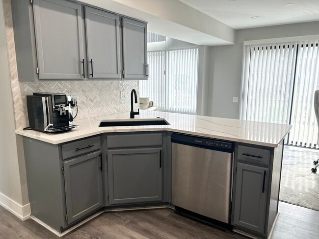 Photo - 1273 Silk Oak Ln