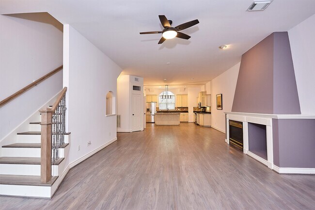 Photo - 110 Detering St