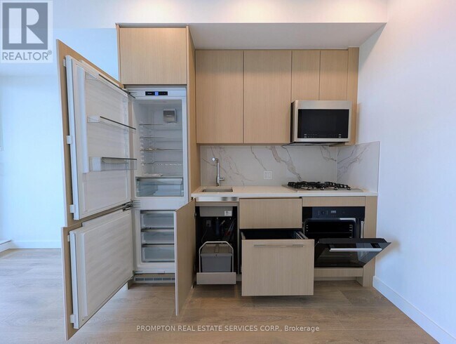 Photo - 18 Esther Shiner Blvd Unit 2207