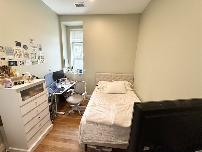 Photo - 409 Dudley St Unidad 4