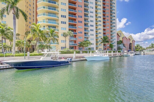 2640 Lake Shore Dr Unit 1716