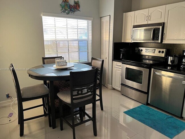 Photo - 17265 NW 7th St