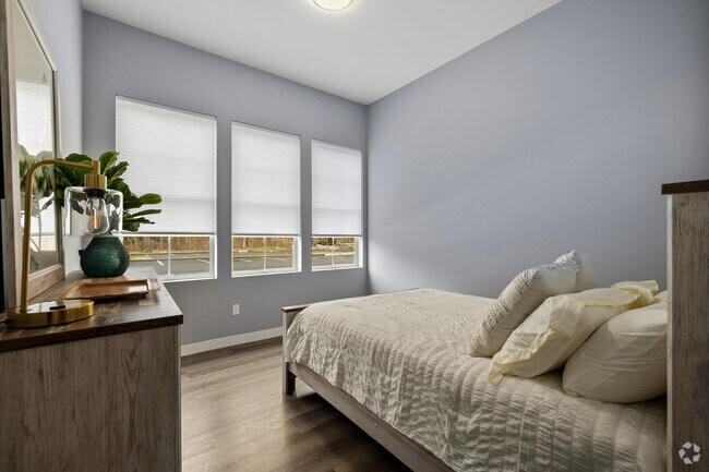 1BR, 1BA-Primary Bedroom