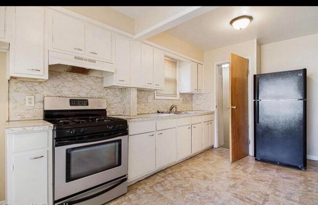 Photo - 7291 Faust Ave