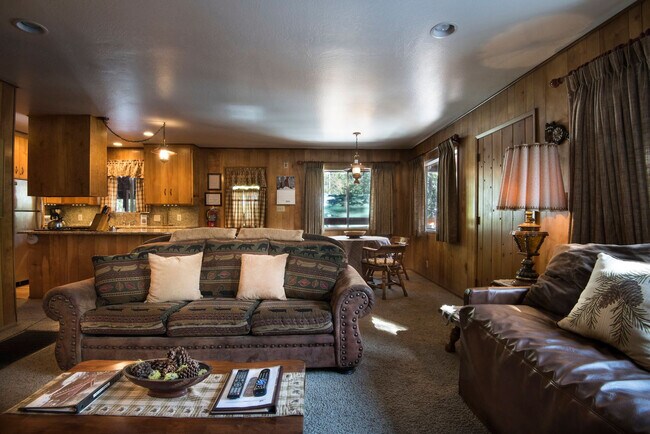 Building Photo - 8037 Raccoon Rd Rental