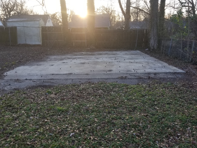 Photo - 342 Poplar St