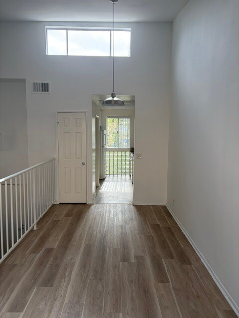 450 N Van Ness Ave