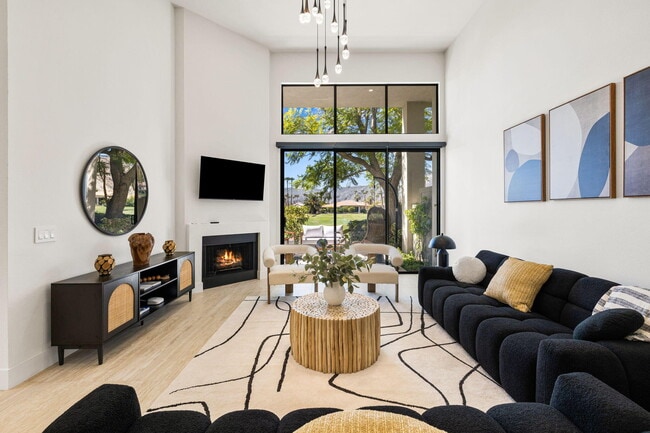 Photo - 54109 Oak-Hill