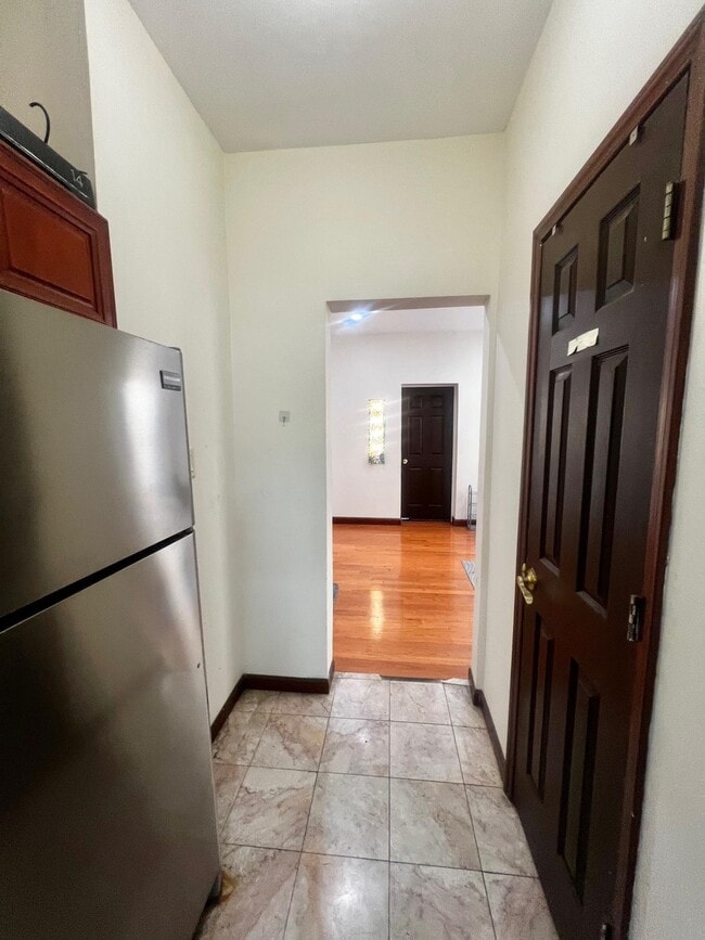 Photo - 213 Beacon Ave Unidad 2
