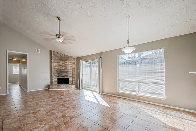 Photo - 5105 Beaver Hollow Dr