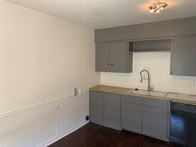 Photo - 1918 Hearthstone Dr