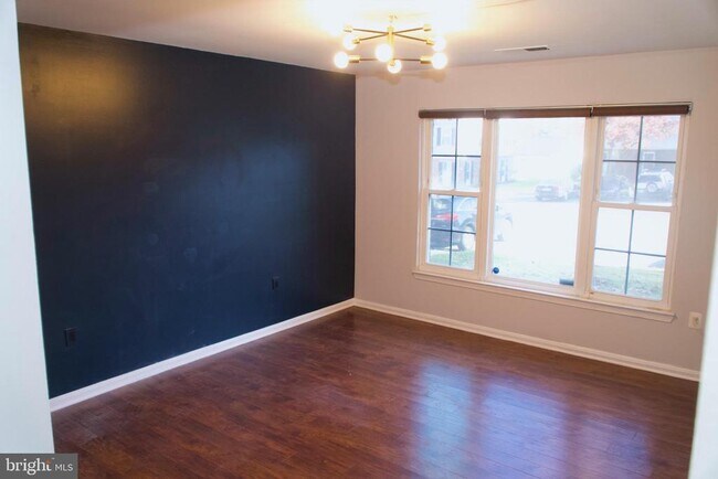 Photo - 7710 Merrick Ln