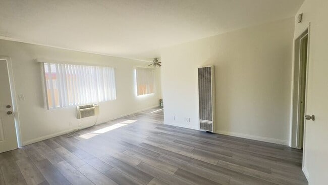 Photo - 6308 Milton Ave