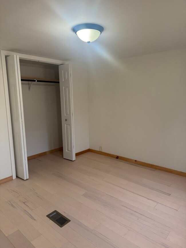 Photo - 7235 Henrietta Rd