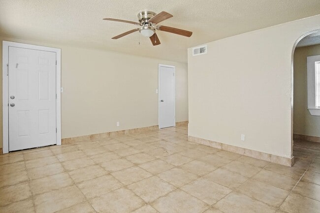Photo - 6804 NW 13th St Unit 5B