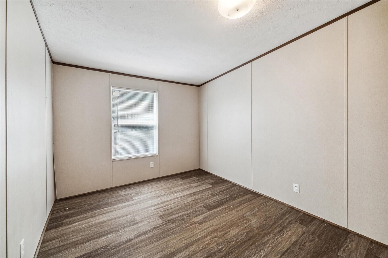 Photo - 21144 Live Oak St