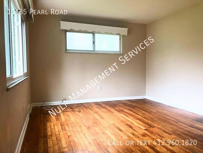 Photo - 10135 Pearl Rd