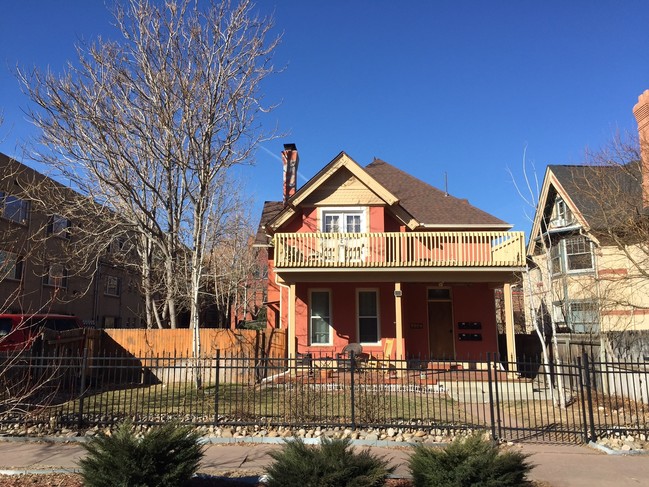 Photo - 1143 Logan St