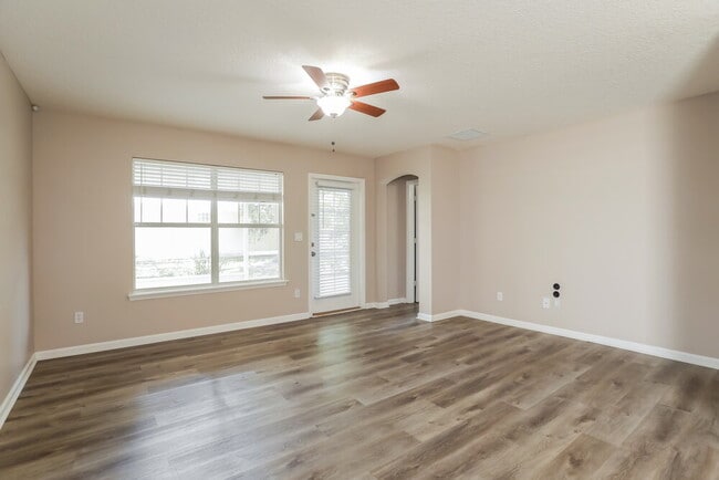 Photo - 3899 Pebble Brooke Circle South