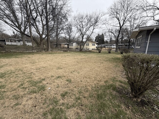 Photo - 9000 Clarion Dr