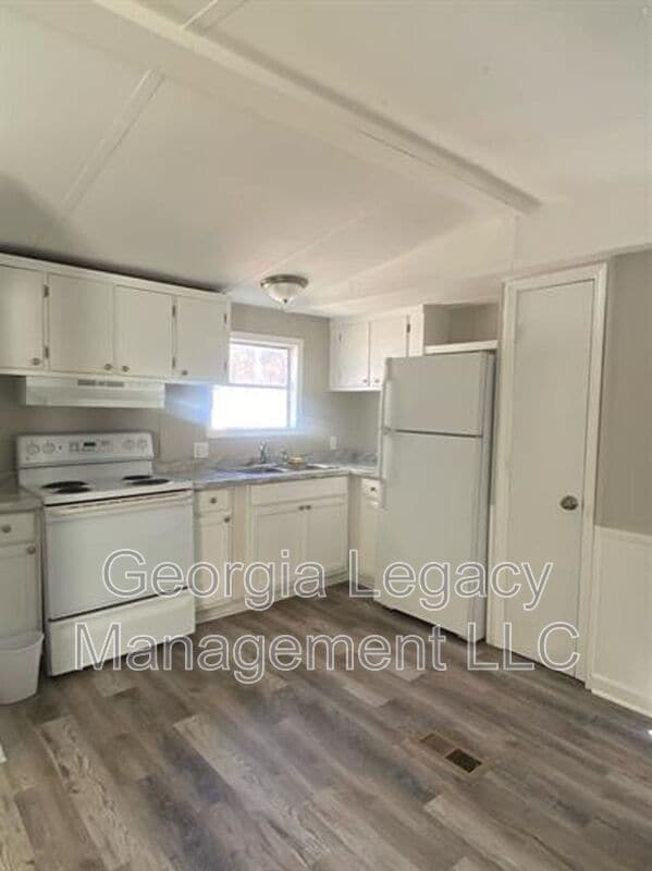 Photo - 189 Mason St
