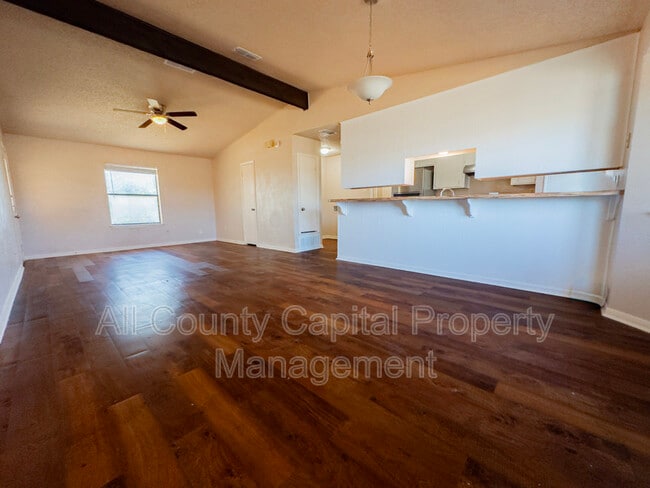 Photo - 2516 N W S Young Dr