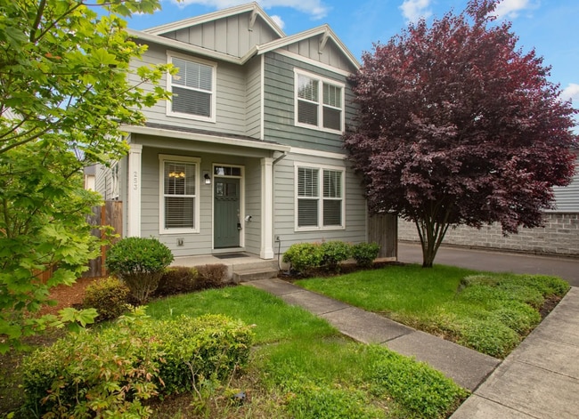 Photo - 253 NE Sloane Way