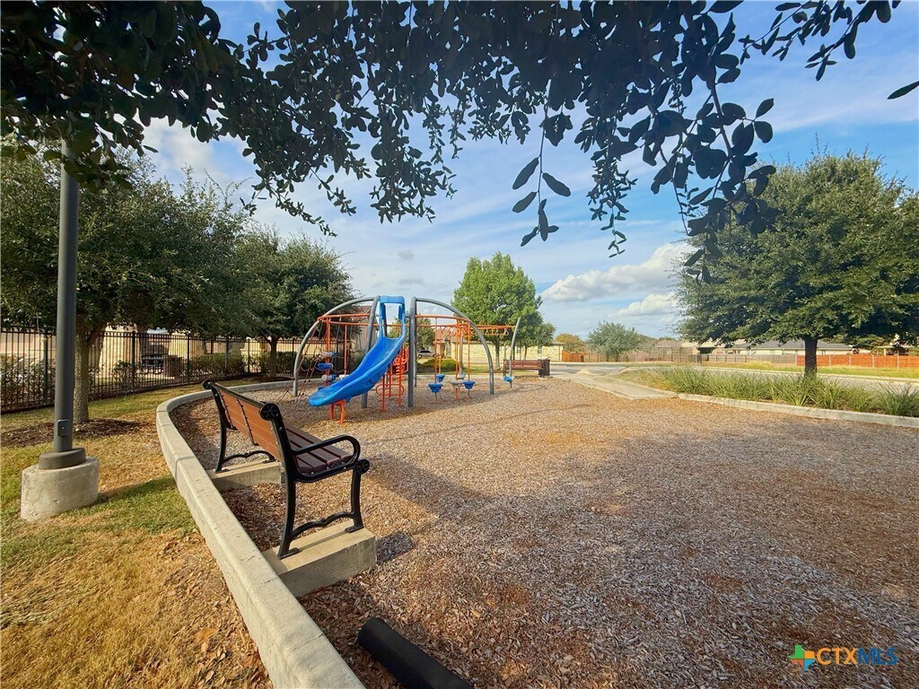 Photo - 388 Arbor Hills