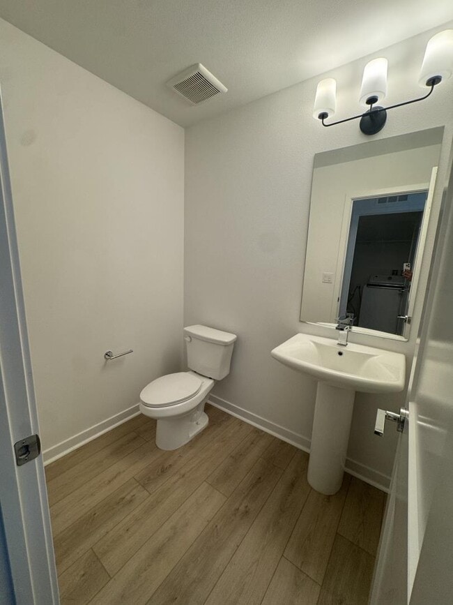 Building Photo - 220 Babson Ct Rental