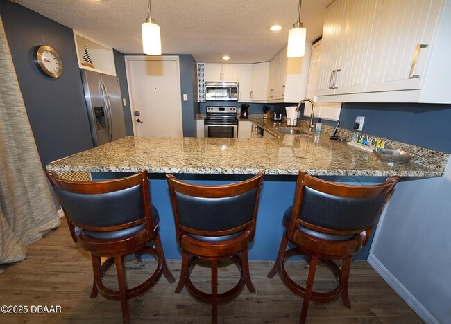 Building Photo - 1571 S Atlantic Ave Unit 105