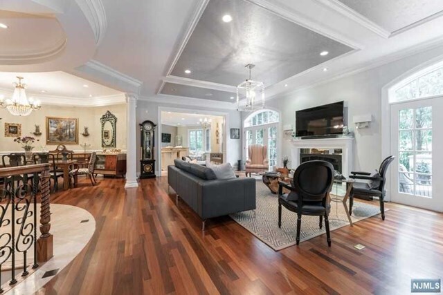 Photo - 214 Bellaire Dr