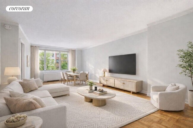 Building Photo - 300 E 40th St