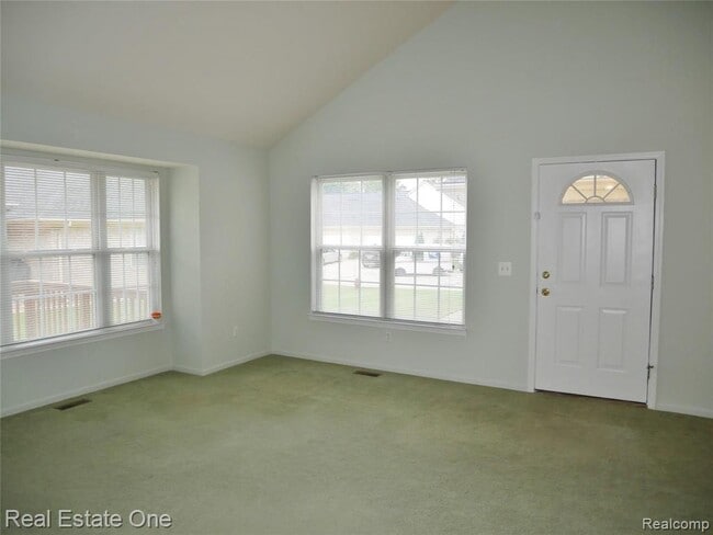 Photo - 5499 Seabreeze Ln