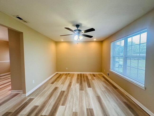 Photo - Updated Brick Ranch in Mt. Washington