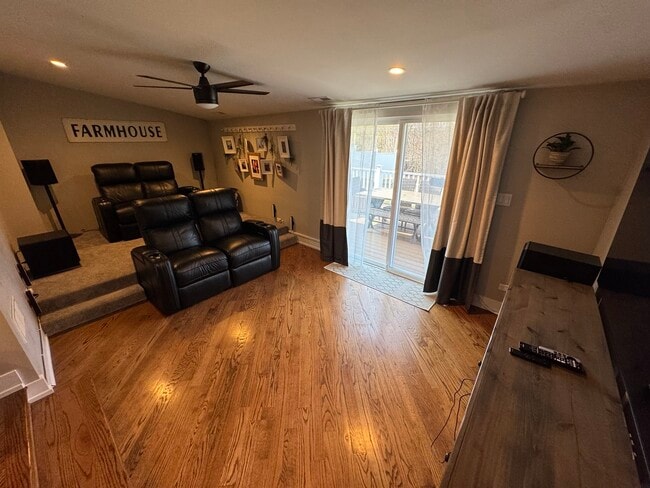 Photo - 2 W Ridge Ave