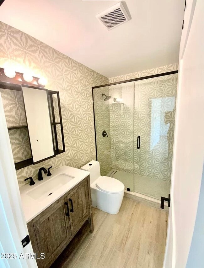 Photo - 5811 E Surrey Dr Unit 2